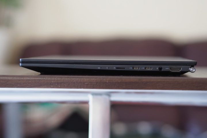 asus zenbook 14 oled review right