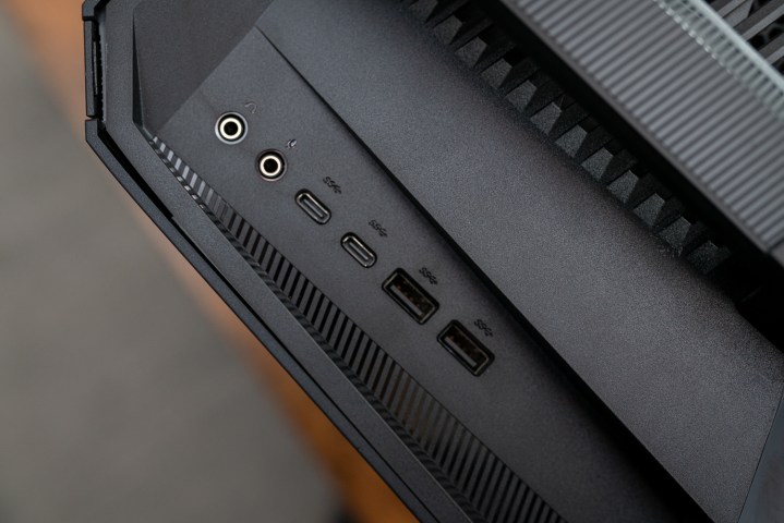 Front ports on Asus G35DX.