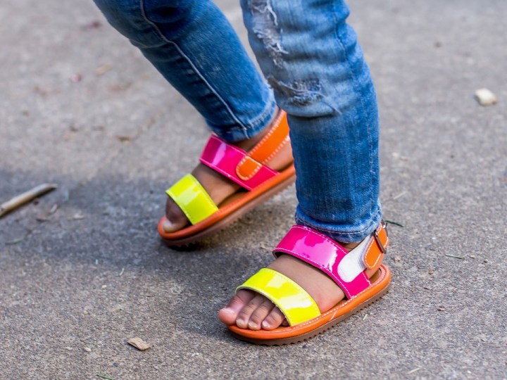 Ozznek shoes vibrant sandal design.