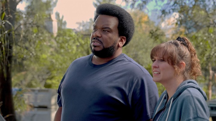 Claudia O'Doherty and Craig Robinson in Killing It.