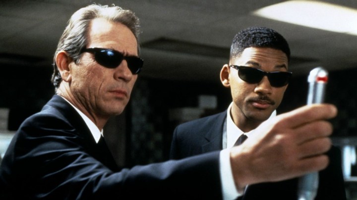 Tommy Lee Jones and Will Smith in Men in Black.