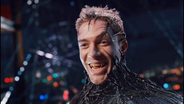 Eddie Brock smiling evilly in Spider-Man 3.