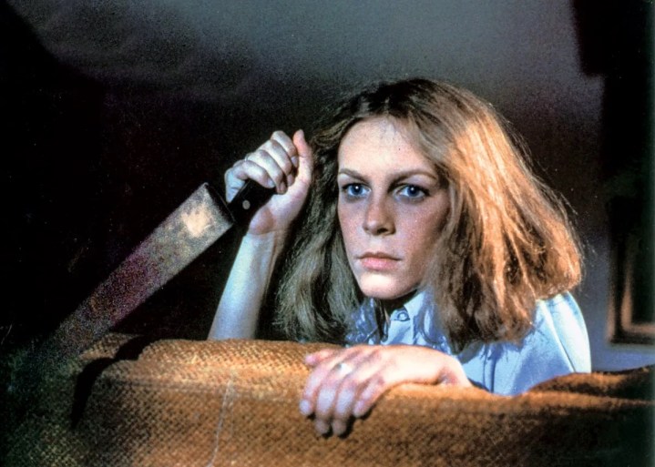 Laurie Strode is waiting with a knife for Michael Myers in "Halloween" (1978).