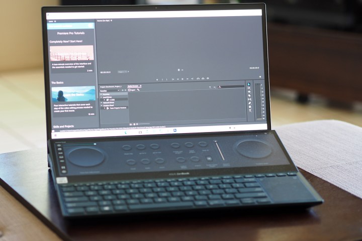 ZenBook Pro Duo second display, ScreenPad+.