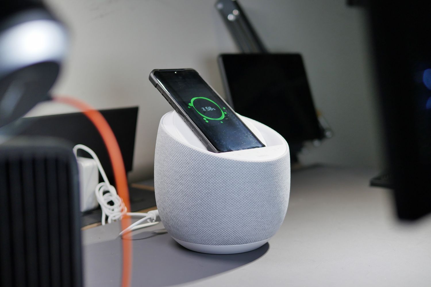 Belkin SoundForm Elite Hi-Fi wireless charging